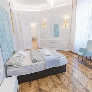 Royal , Cracovia Polonia